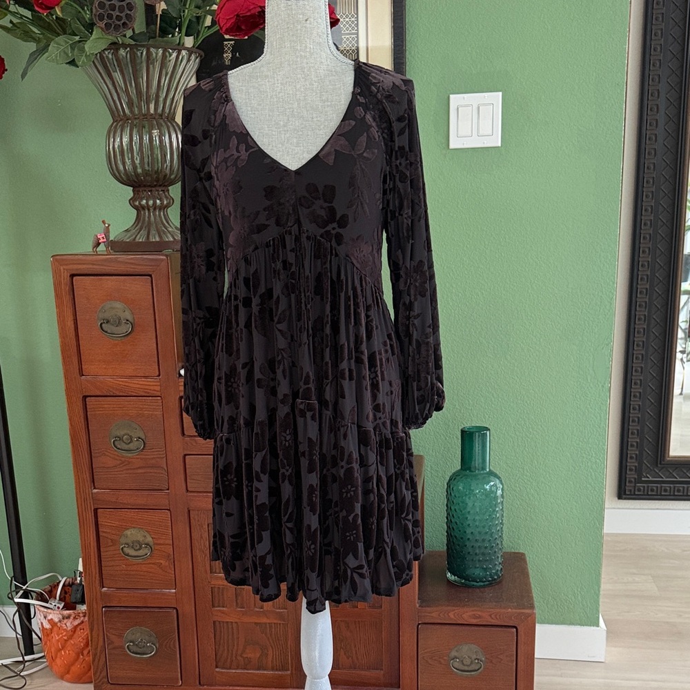 Taylor Black/ brown Floral Long Sleeve Dress